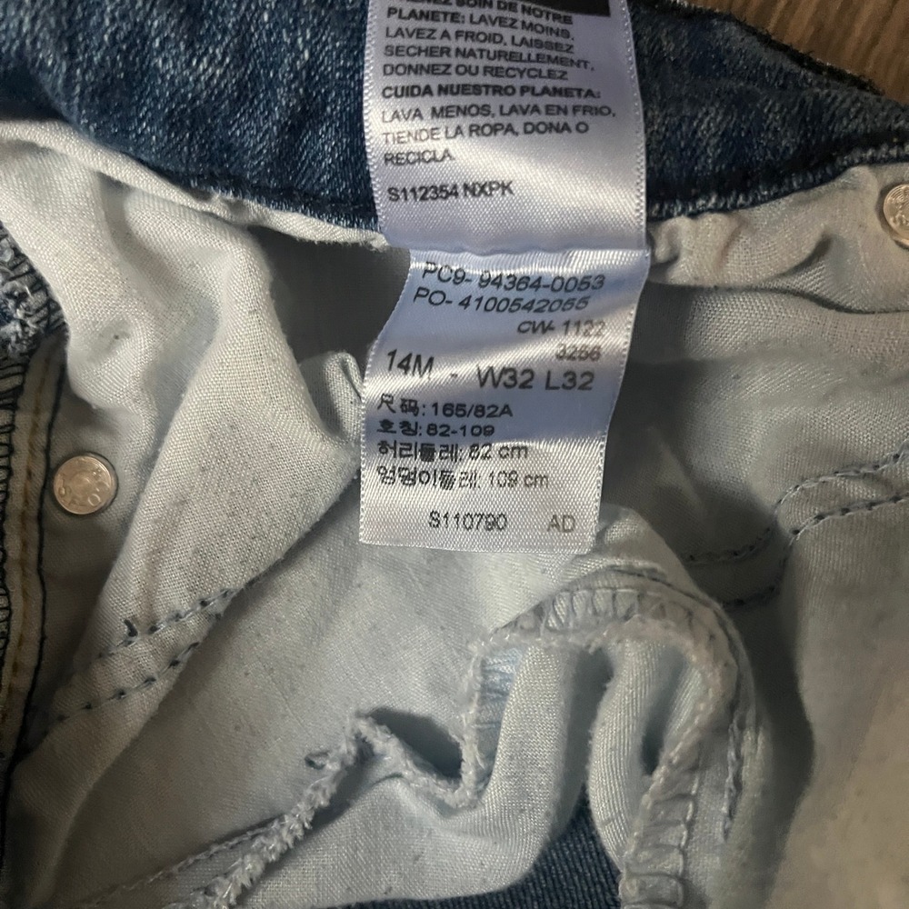 Levis Classic Boot Cut Jeans Women's Size 14 Medium Wash Blue Mid-Rise Stretch - Picture 4 of 9